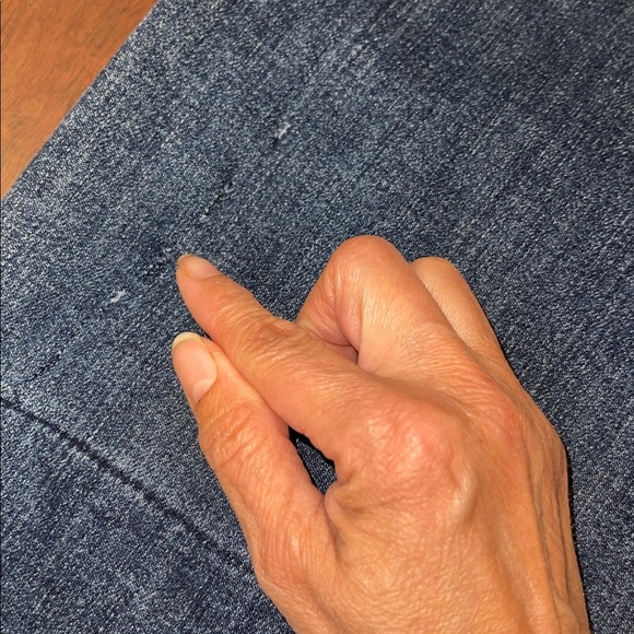 Judy Blue Cropped Wide Leg Jean High Waist
Raw Hem Denim Size 0/24 - Picture 9 of 9